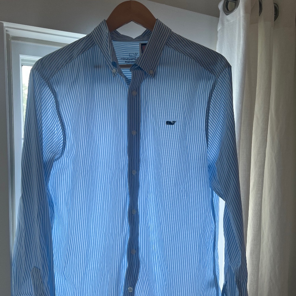 Vineyard Vines Performance Button Up